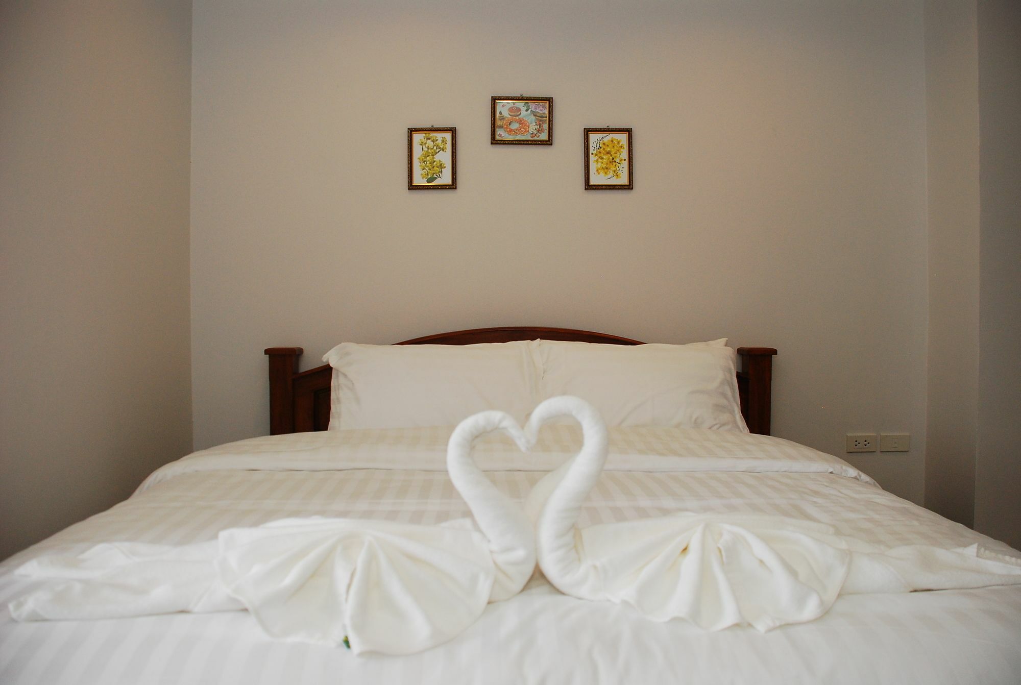 Aparthotel Baan Yokmhanee 3*
